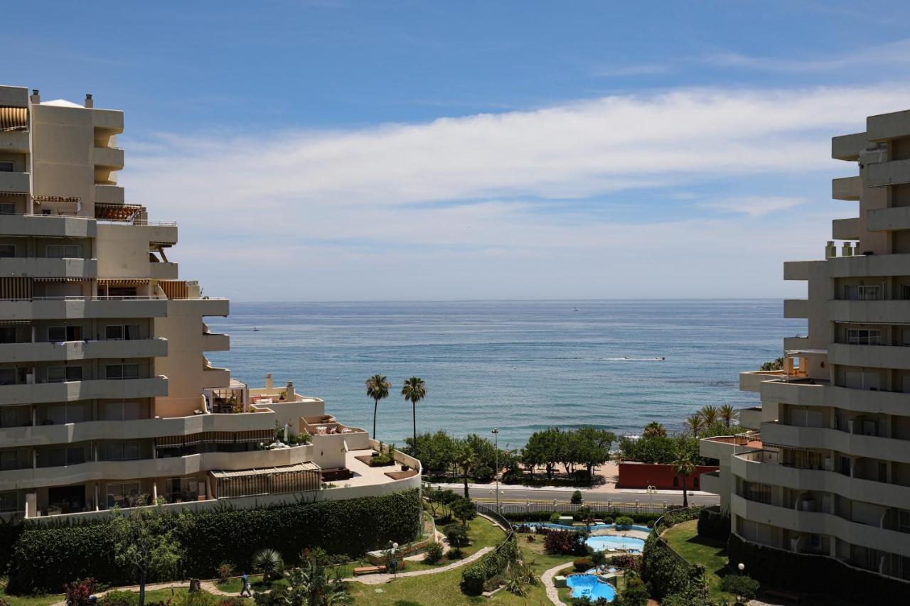 074 - Fabulous Sea View Apartment In Benal Beach Complex Беналмадена Екстериор снимка
